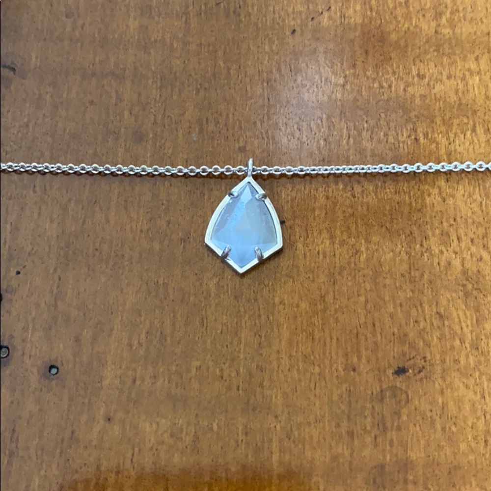 Kendra Scott necklace